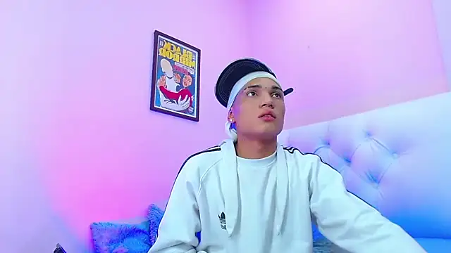 Snapshot of EL_VENEZOLANO_22CM chatting on 11-08-25, 05:29 EL VENEZOLANO 22CM online show from 11-08-25, 05:29