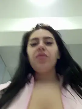 Snapshot of Andrestarr chatting on 02-01-26, 02:48 Andrestarr online show from 02-01-26, 02:48