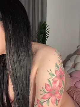 Snapshot of Andrestarr chatting on 02-07-26, 12:58 Andrestarr online show from 02-07-26, 12:58