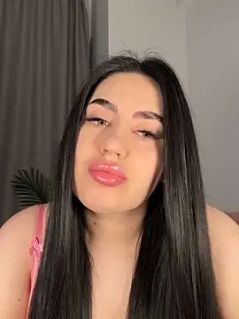 Snapshot of Andrestarr chatting on 02-11-26, 06:57 Andrestarr online show from 02-11-26, 06:57