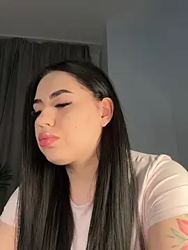 Snapshot of Andrestarr chatting on 02-26-26, 07:02 Andrestarr online show from 02-26-26, 07:02