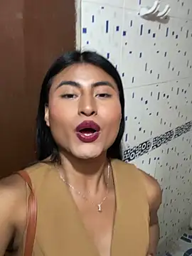 Snapshot of Michelle_Narvaez chatting on 10-20-25, 02:34 Michelle Narvaez online show from 10-20-25, 02:34