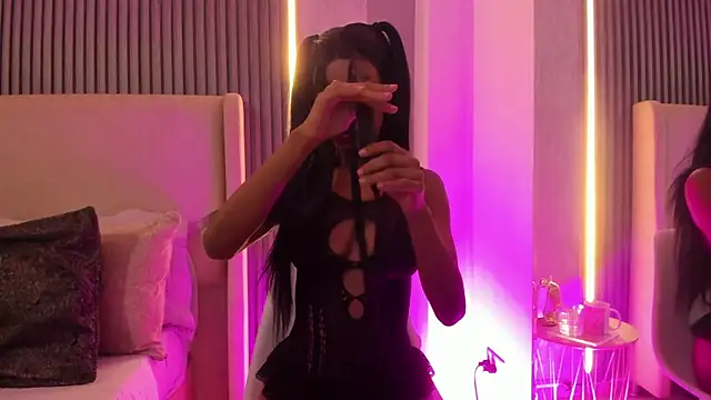 Snapshot of AishaValcazar chatting on 09-30-25, 03:22 AishaValcazar online show from 09-30-25, 03:22