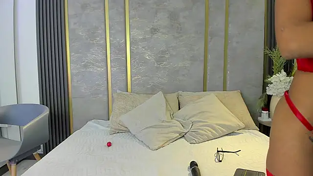 AishaValcazar online show from 01-08-26, 04:48