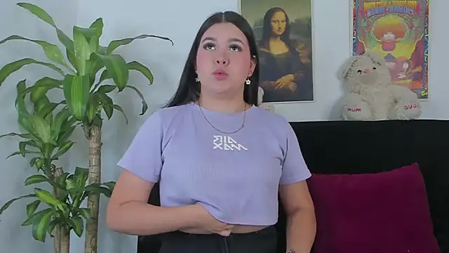 Snapshot of lily_rose26 chatting on 09-23-25, 11:30 lily rose26 online show from 09-23-25, 11:30