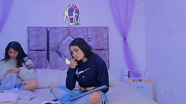 danilu and eva21 online show from 10-16-25, 08:21