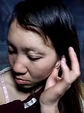 Snapshot of bonnie-00 chatting on 12-03-25, 04:05 bonnie-00 online show from 12-03-25, 04:05