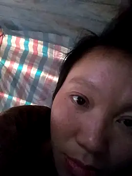 Snapshot of bonnie-00 chatting on 12-19-25, 08:21 bonnie-00 online show from 12-19-25, 08:21