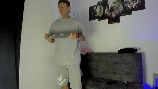 maykel and mike online show from 01-07-26, 01:57