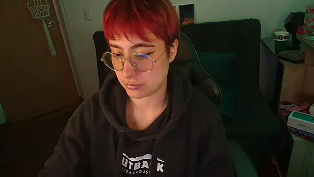 Snapshot of Miacatsito3 chatting on 11-13-25, 03:27 Miacatsito3 online show from 11-13-25, 03:27