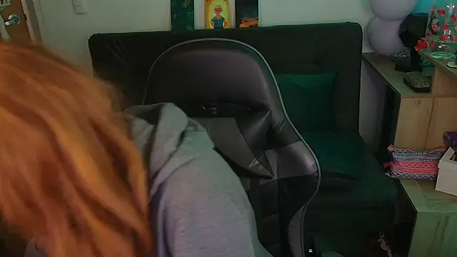 Snapshot of Miacatsito3 chatting on 11-20-25, 02:23 Miacatsito3 online show from 11-20-25, 02:23