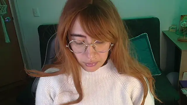 Miacatsito3 online show from 12-18-25, 01:44