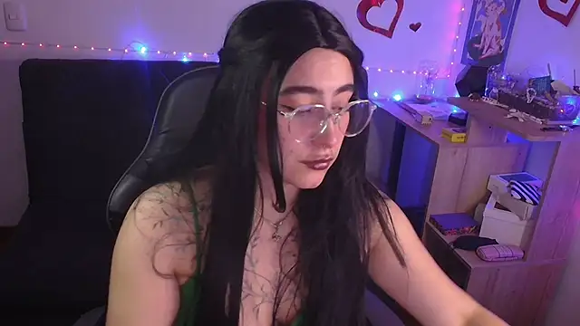 Miacatsito3 online show from 06-01-26, 04:14