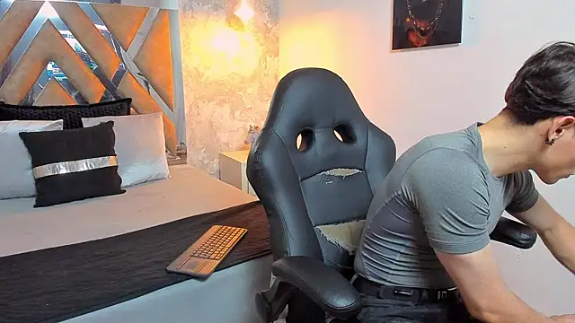 kraven lust online show from 10-24-25, 03:14