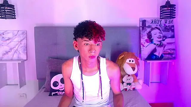 Snapshot of Billie_Turner_ chatting on 11-13-25, 04:22 Billie Turner online show from 11-13-25, 04:22