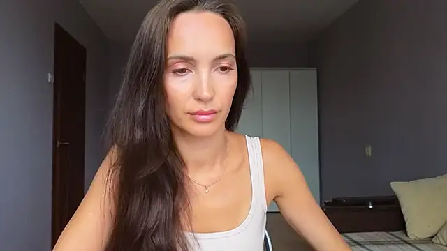 Lillian-Clark online show from 04-07-26, 06:47