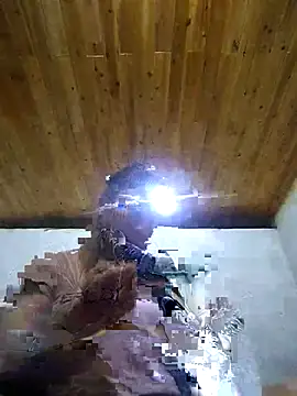 Snapshot of Dung_x chatting on 10-06-25, 12:52 Dung x online show from 10-06-25, 12:52