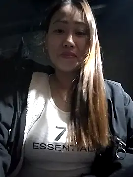 Snapshot of Dung_x chatting on 01-15-26, 09:36 Dung x online show from 01-15-26, 09:36