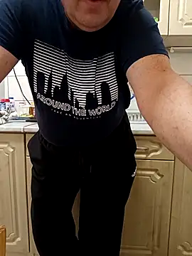 Snapshot of narrowboy chatting on 10-01-25, 12:44 narrowboy online show from 10-01-25, 12:44