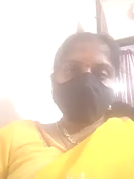 Snapshot of Sowjanya-telugu chatting on 09-25-25, 04:43 Sowjanya-telugu online show from 09-25-25, 04:43