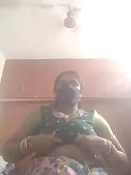 Snapshot of Sowjanya-telugu chatting on 10-04-25, 06:22 Sowjanya-telugu online show from 10-04-25, 06:22