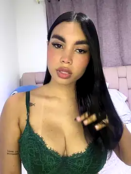 karolaalcendra online show from 11-13-25, 03:05