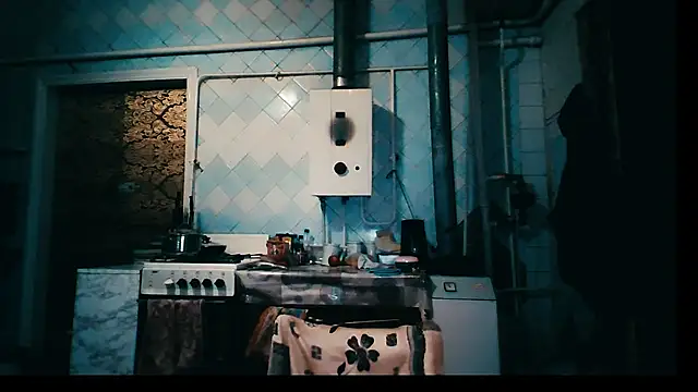 EmmaCat  online show from 11-28-25, 06:49