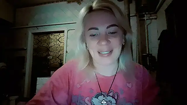 EmmaCat  online show from 02-11-26, 04:23