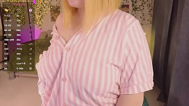 Aki nohana online show from 10-30-25, 12:28