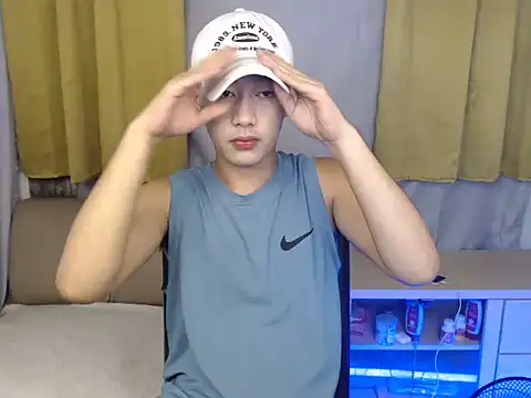 Snapshot of mr_chandy chatting on 09-17-25, 11:12 mr chandy online show from 09-17-25, 11:12