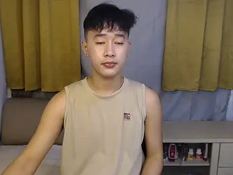 Snapshot of mr_chandy chatting on 09-18-25, 10:28 mr chandy online show from 09-18-25, 10:28