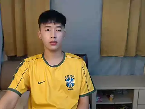 Snapshot of mr_chandy chatting on 09-23-25, 11:24 mr chandy online show from 09-23-25, 11:24