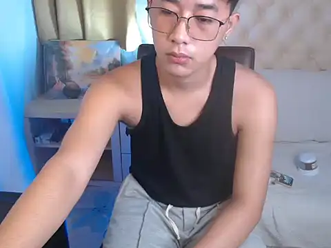 Snapshot of mr_chandy chatting on 10-15-25, 10:37 mr chandy online show from 10-15-25, 10:37