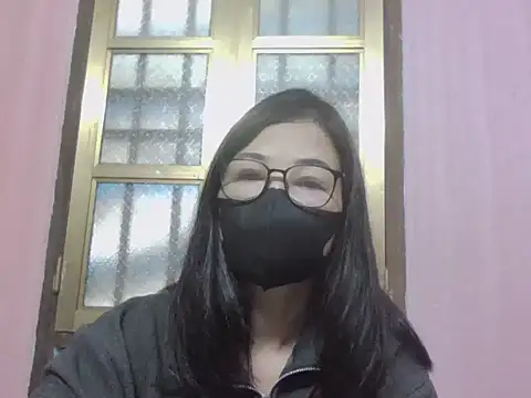 Snapshot of AmyChan086 chatting on 12-19-25, 02:40 AmyChan086 online show from 12-19-25, 02:40