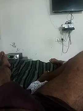 Snapshot of meenahotdarling chatting on 09-20-25, 04:41 meenahotdarling online show from 09-20-25, 04:41