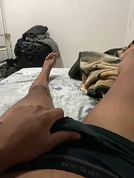 Morenolatino881 online show from 10-04-25, 05:49