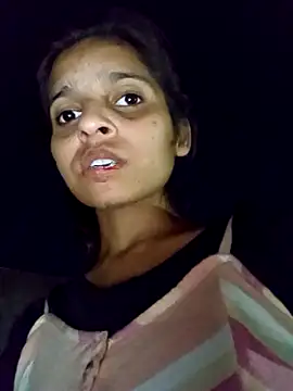 Snapshot of Saloni-Gupta chatting on 10-03-25, 04:59 Saloni-Gupta online show from 10-03-25, 04:59