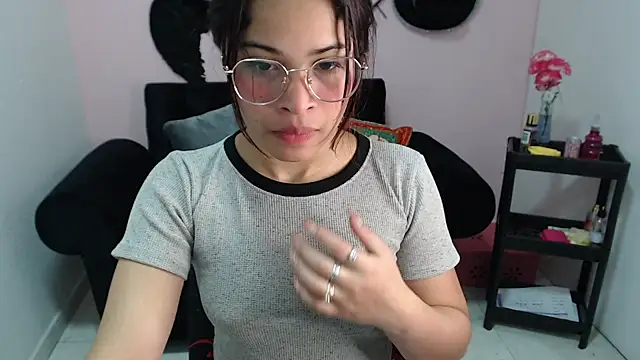 mia sexgirl online show from 12-19-25, 12:34