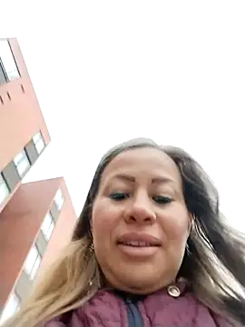 LaraCaliente online show from 10-09-25, 10:19