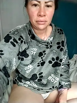 LaraCaliente online show from 03-24-26, 11:48