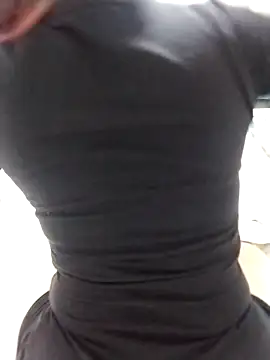 LaraCaliente online show from 04-14-26, 02:06