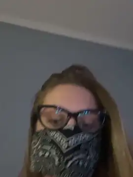 Snapshot of dirty_coupleXxXx chatting on 09-29-25, 04:34 dirty coupleXxXx online show from 09-29-25, 04:34