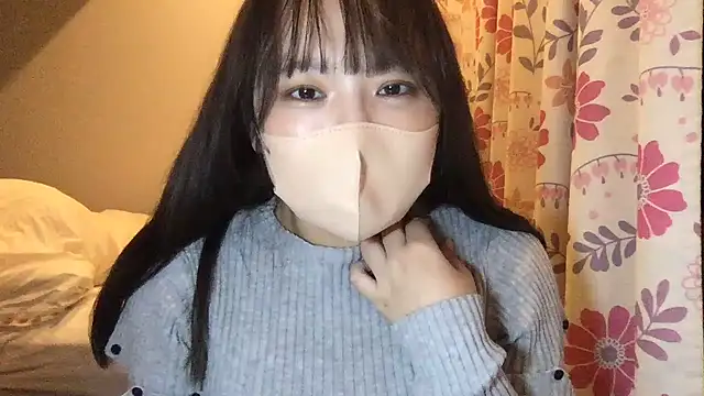 Snapshot of honoka_0011 chatting on 11-12-25, 09:53 honoka 0011 online show from 11-12-25, 09:53