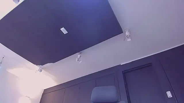 Snapshot of Declan-Fox chatting on 10-02-25, 04:03 Declan-Fox online show from 10-02-25, 04:03