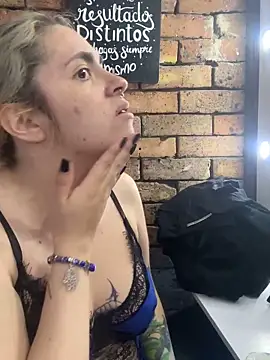 Snapshot of AlissaSpellman chatting on 09-30-25, 06:13 AlissaSpellman online show from 09-30-25, 06:13