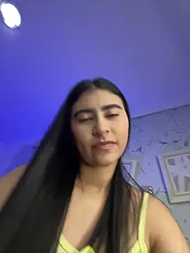 Isabella Montoya online show from 11-16-25, 05:40