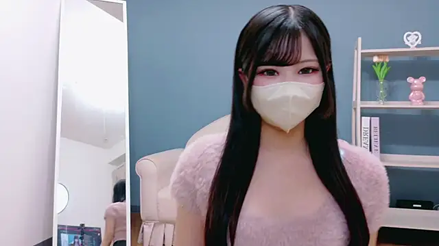 Snapshot of Ruru-shuv chatting on 10-28-25, 09:35 Ruru-shuv online show from 10-28-25, 09:35