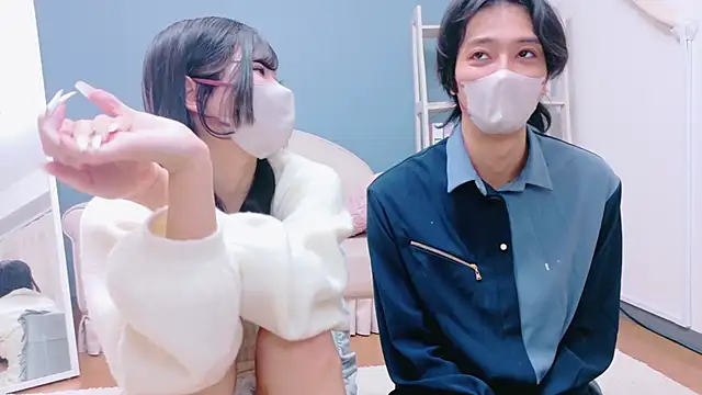 Snapshot of Ruru-shuv chatting on 11-22-25, 08:24 Ruru-shuv online show from 11-22-25, 08:24