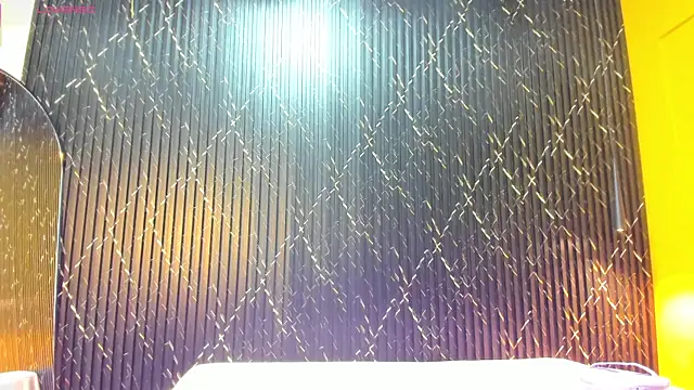 Snapshot of Miss_Ariaa chatting on 09-18-25, 11:45 Miss Ariaa online show from 09-18-25, 11:45