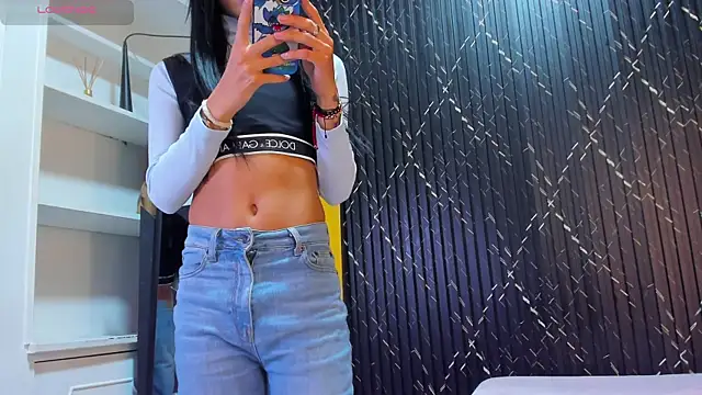 Snapshot of Miss_Ariaa chatting on 10-02-25, 11:39 Miss Ariaa online show from 10-02-25, 11:39